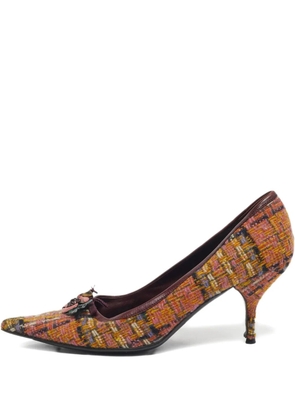 Miu Miu Pre-Owned flower-embellished pointed pumps - Orange