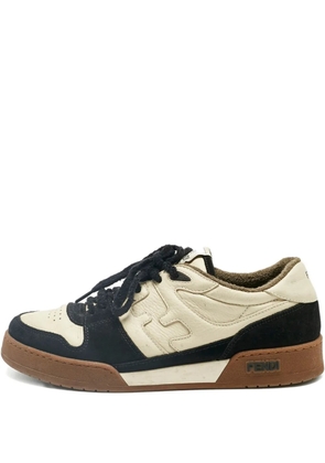 Fendi Pre-Owned lace-up suede tound-toe sneakers - Neutrals