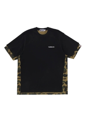 A BATHING APE® camouflage-panelled T-shirt - Black