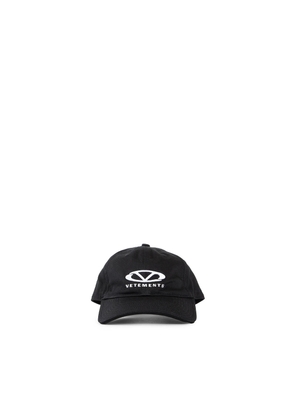 VETEMENTS MAN BLACK HATS