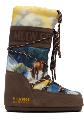Guest in Residence Brown Moon Boot Edition Icon Postcard Boots