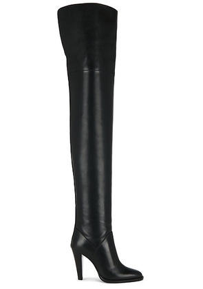 Saint Laurent Chaka Boot in Nero - Black. Size 37 (also in 37.5, 42).