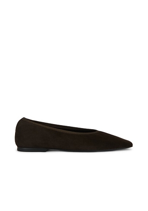 Toteme Minimalist Suede Ballerina Flat in Pepper - Brown. Size 37 (also in 38, 40, 41).