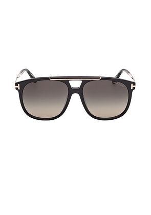TOM FORD Navigator Sunglasses in Shiny Black & Smoke - Black. Size all.