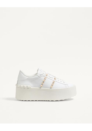 Valentino Garavani Flatform Rockstud Untitled Trainer In Calfskin Woman WHITE 35