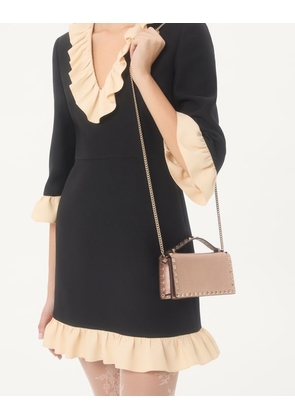 Valentino Garavani Rockstud Laminated Grainy Calfskin Wallet With Chain Woman ROSE CANNELLE UNI