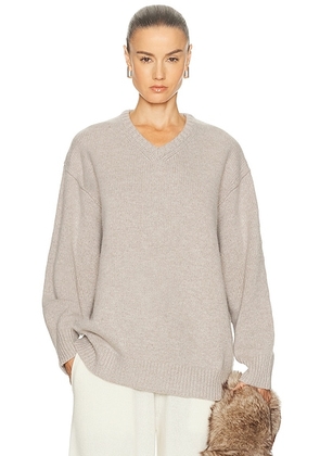 EAVES Zelia V-neck Sweater in Oatmeal - Beige. Size L (also in M, S, XL, XS, XXS).