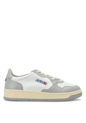 Autry Medalist Leather Low-Top Sneakers