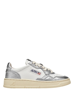 Autry Medalist Low Bicolor Leather Sneakers