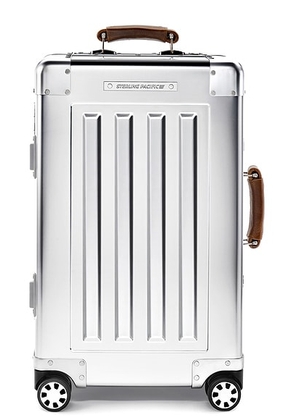 Sterling Pacific 40L Cabin 4 Wheel Travel Case in Aluminum - Metallic Silver. Size all.