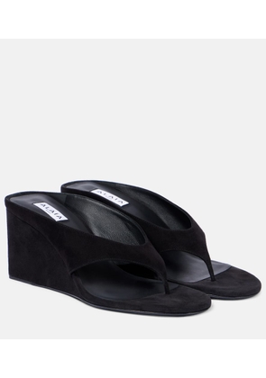 Alaia Cube 75 suede wedge thong sandals