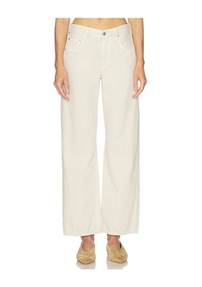 Citizens of Humanity Lindz Low Rise Easy Straight Jeans in White. Size 24. Also in 26, 27, 28, 29, 30, 31, 33, 34.