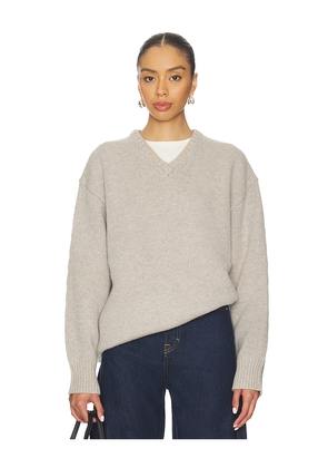 EAVES Zelia V-neck Sweater in Beige. Size L. Also in M, S, XL, XS, XXS.