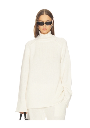SRG Sukki Cashmere Oversized Turtleneck in Cream. Size L. Also in M, S, XL, XS.