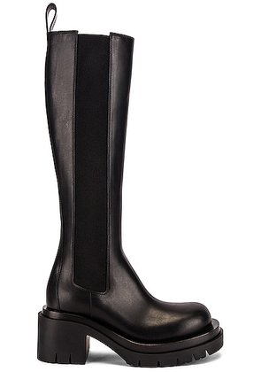 Bottega Veneta Lug High Top Chelsea Boots in Black - Black. Size 41 (also in 40.5).