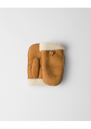 Suede sheepskin mittens
