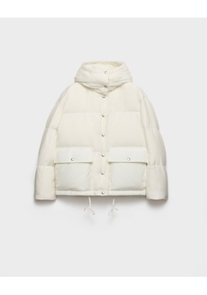 Medium-weight hooded soft fabric down jacket