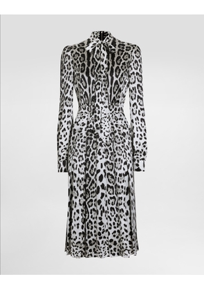 Dolce & Gabbana Satin Calf-length Shirt Dress With Pussy-bow And Leopard Print - Woman Dresses Print 44