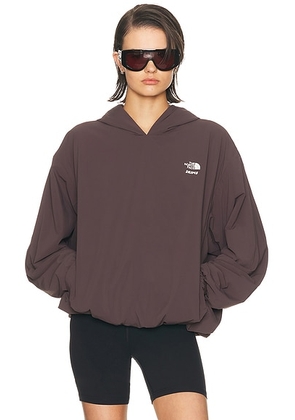 The North Face x SKIMS Ventrix Hoodie in SK Phoenix - Brown. Size L (also in M, S).