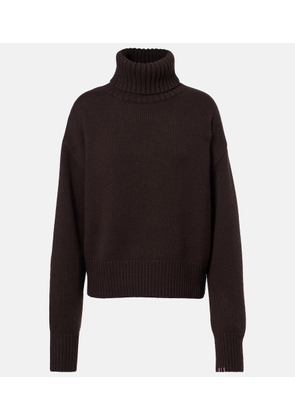 Extreme Cashmere NÂ°434 Crop Xtra turtleneck sweater