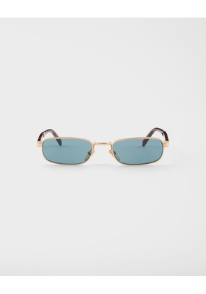 Sunglasses with the iconic metal plaque