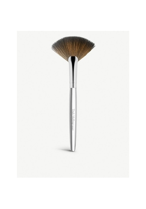 Trish Mcevoy 62 Fan Brush
