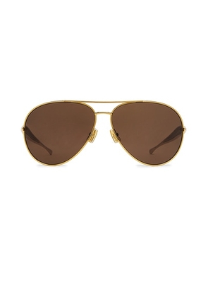 Bottega Veneta Sardine Sunglasses in Gold & Brown - Metallic Gold. Size all.