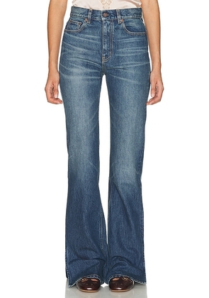 Chloe Straight Leg in Faded Indigo - Blue. Size 26 (also in 25, 28, 29, 30).