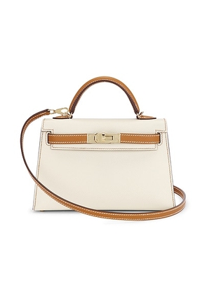 hermes Hermes Epsom Kelly 20 Handbag in Nata & Gold - White. Size all.