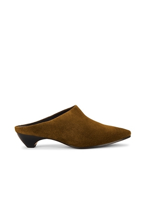 LE MONDE BÉRYL Allegra Mule in Taupe - Taupe. Size 40.5 (also in ).