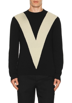 Valentino V Logo Wool Sweater in Nero & Burro - Black. Size S (also in XS).