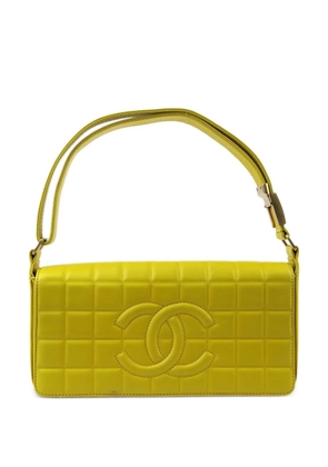 CHANEL Pre-Owned 2002 Choco Bar shoulder bag - Yellow