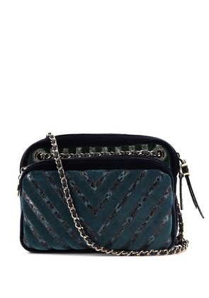 CHANEL Pre-Owned 2010s Chevron appliqué camega bag - Blue