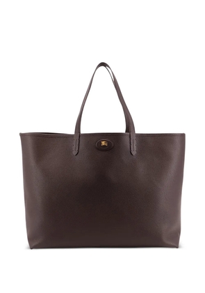 Burberry reversible checked shoulder bag - Brown