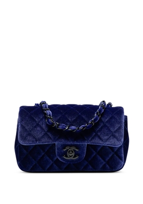 CHANEL Pre-Owned 2014-2015 Mini Rectangular Classic Velvet Single Flap crossbody bag - Blue