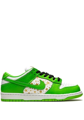 Nike x Supreme SB Dunk Low 'Stars - Mean Green' sneakers