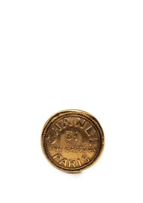 CHANEL Pre-Owned 1970-1980 Gold Plated 31 Rue Cambon Round Brooch costume brooch