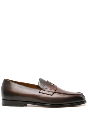 Doucal's burnished-finish leather loafers - Brown