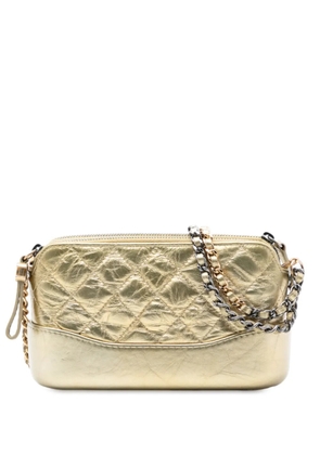 CHANEL Pre-Owned 2018 Quilted Metallic Aged Calfskin Gabrielle Clutch With Chain shoulder bag - Gold
