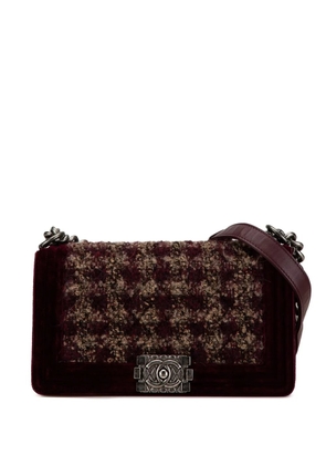 CHANEL Pre-Owned 2013-2014 Medium Velvet Tweed Boy Flap shoulder bag - Red