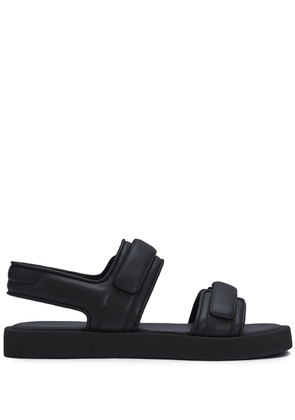 12 STOREEZ touch-strap leather sandals - Black