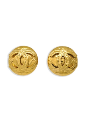 CHANEL Pre-Owned 1994 CC clip-on earrings - Gold