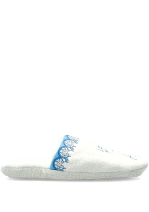 Versace embroidered slippers - White