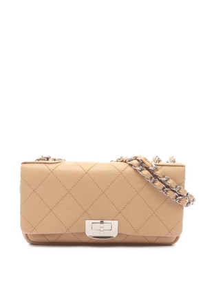 CHANEL Pre-Owned 2005-2006 Reissue 2.55 Quilted Lambskin Wild Stitch Flap bag shoulder bag - Brown