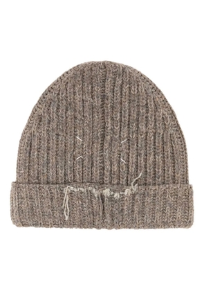 Maison Margiela virgin wool blend distressed beanie hat - Brown