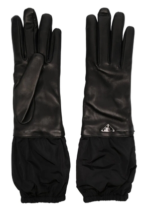 Prada enamel-logo leather gloves - Black