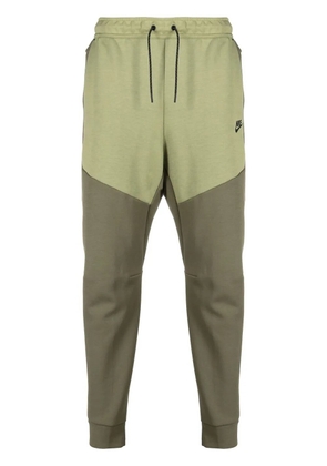 Nike tech jogging pants - Green