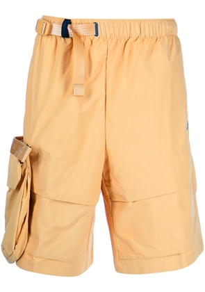 Nike NSW Tech Pack cargo shorts - Yellow