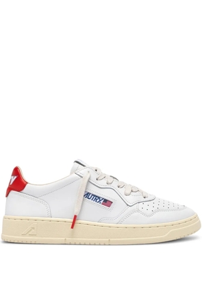 Autry Medalist low-tops leather sneakers - White