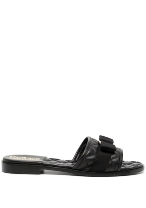 Ferragamo Vara bow quilted slides - Black